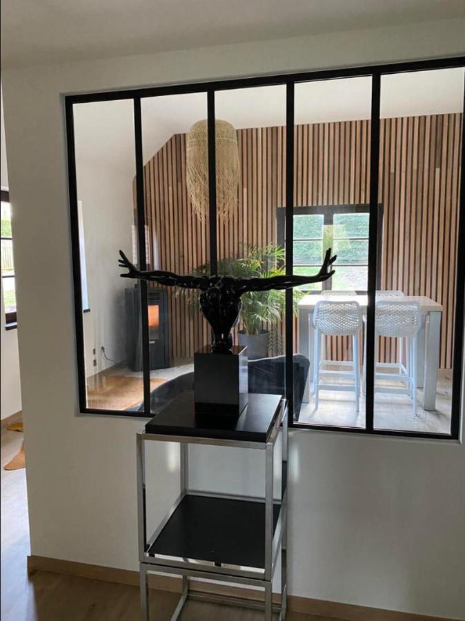 Le Logis Des Chenes, Superbe Bungalow Dans Quartier Residentiel Proche De Namur 维皮昂 外观 照片
